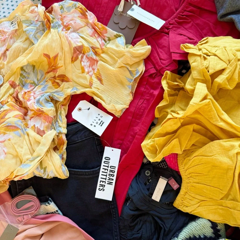 5 Piece NWT Mystery Box Free People Anthropologie Urban Outfitters Reseller New - Picture 8 of 13